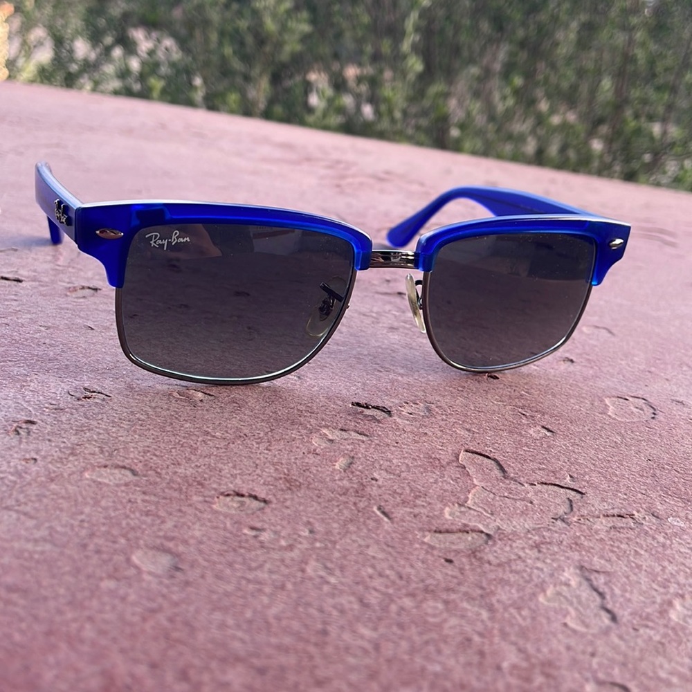 Blue Ray-Ban Sunglasses